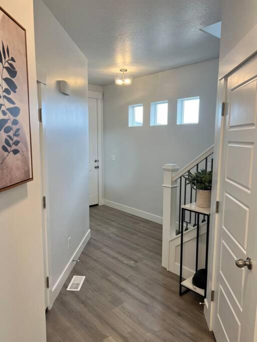 Brand New 3-Beds Stylish Entire House At Lehi Exterior foto