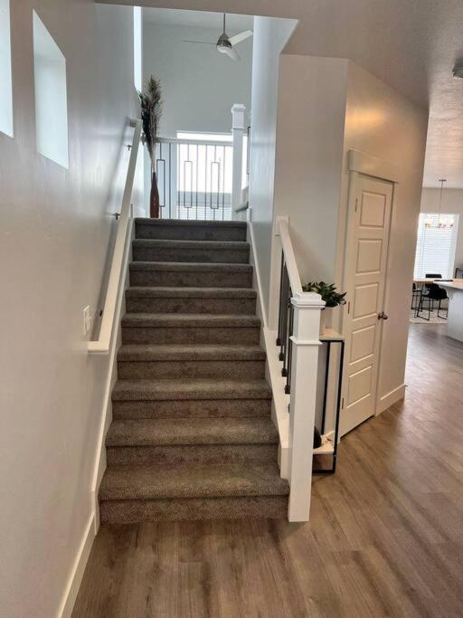 Brand New 3-Beds Stylish Entire House At Lehi Exterior foto